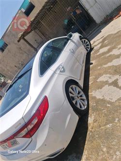 هيونداي أزيرا